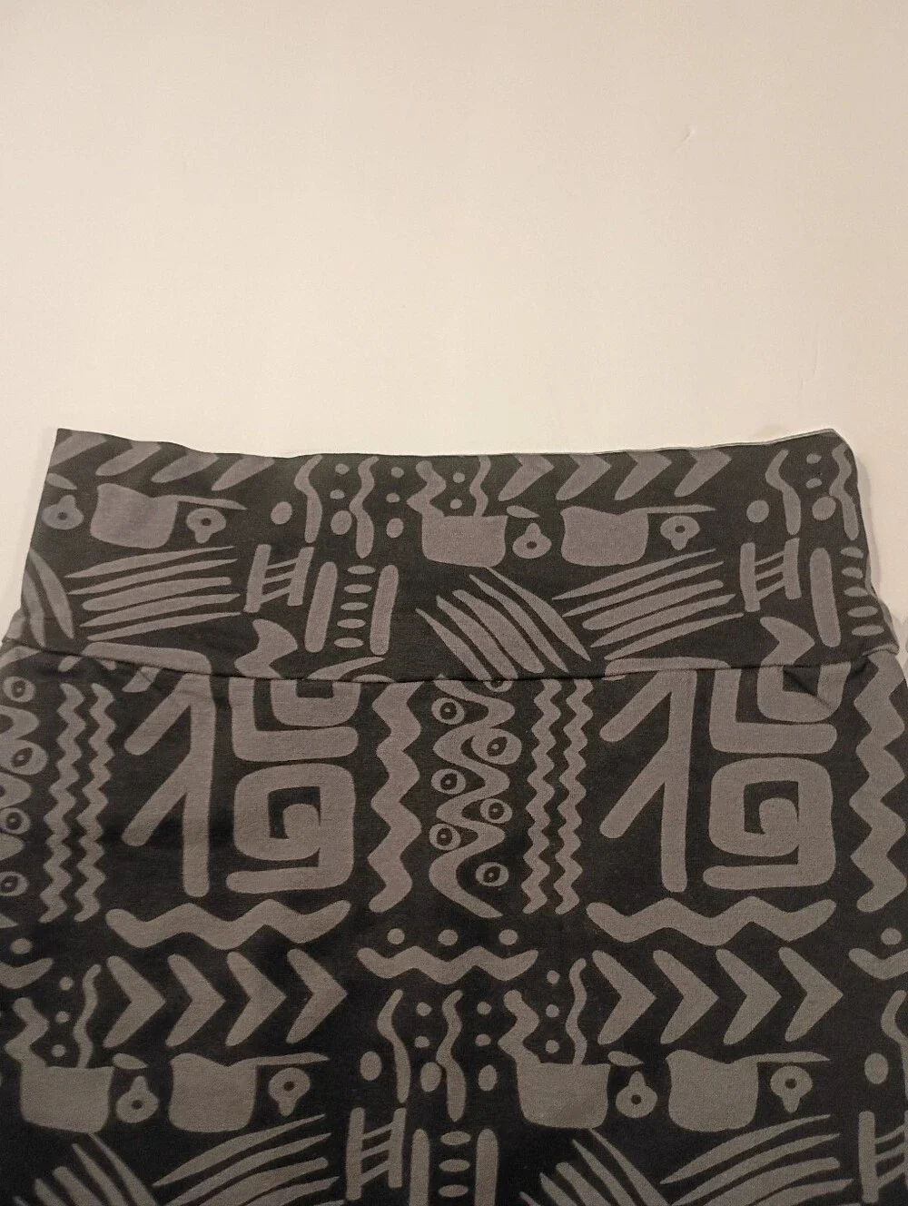 twentyone Size S/P Black & Gray Print Mini Skirt 95% Cotton 5% Elastane Pull On